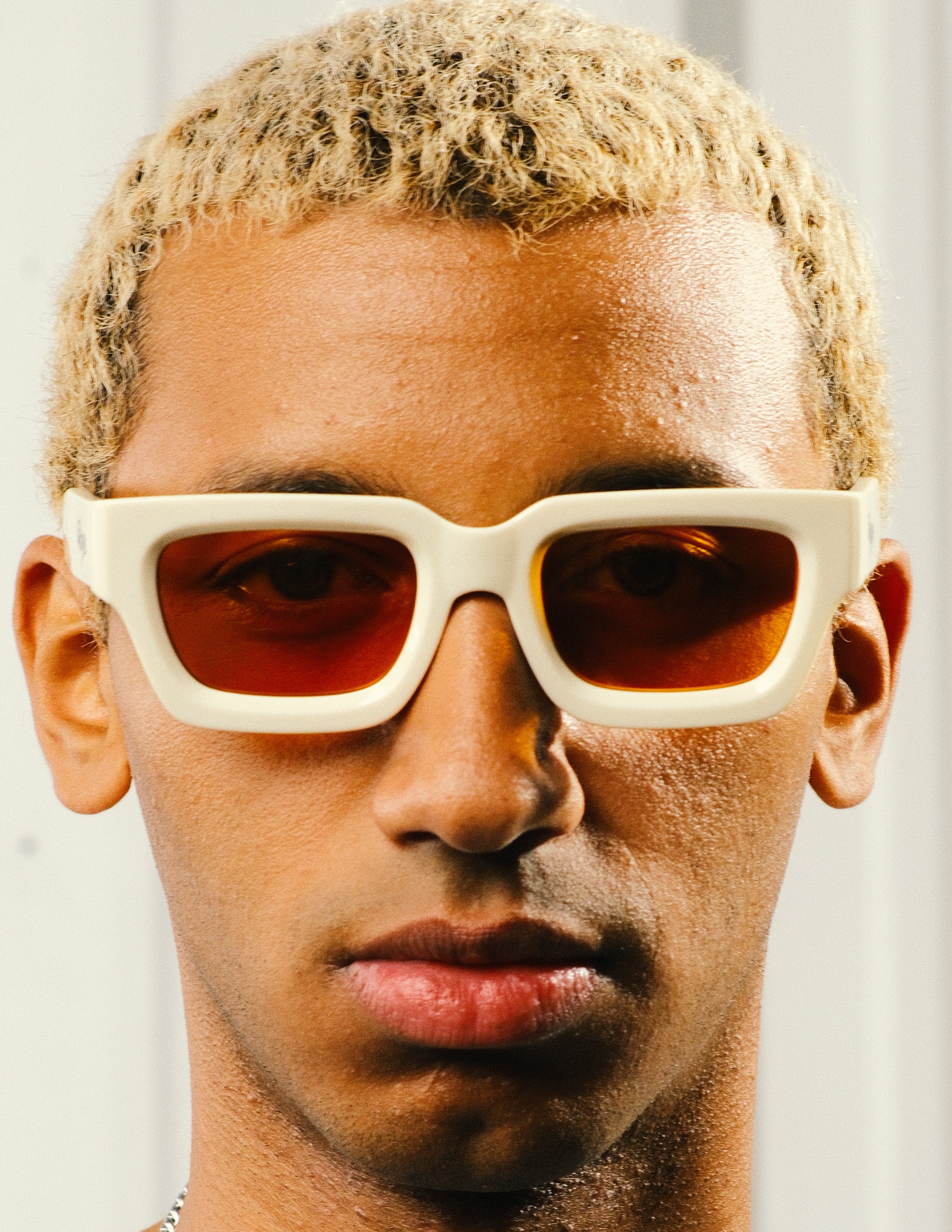 AMBER LATTE FRAMES