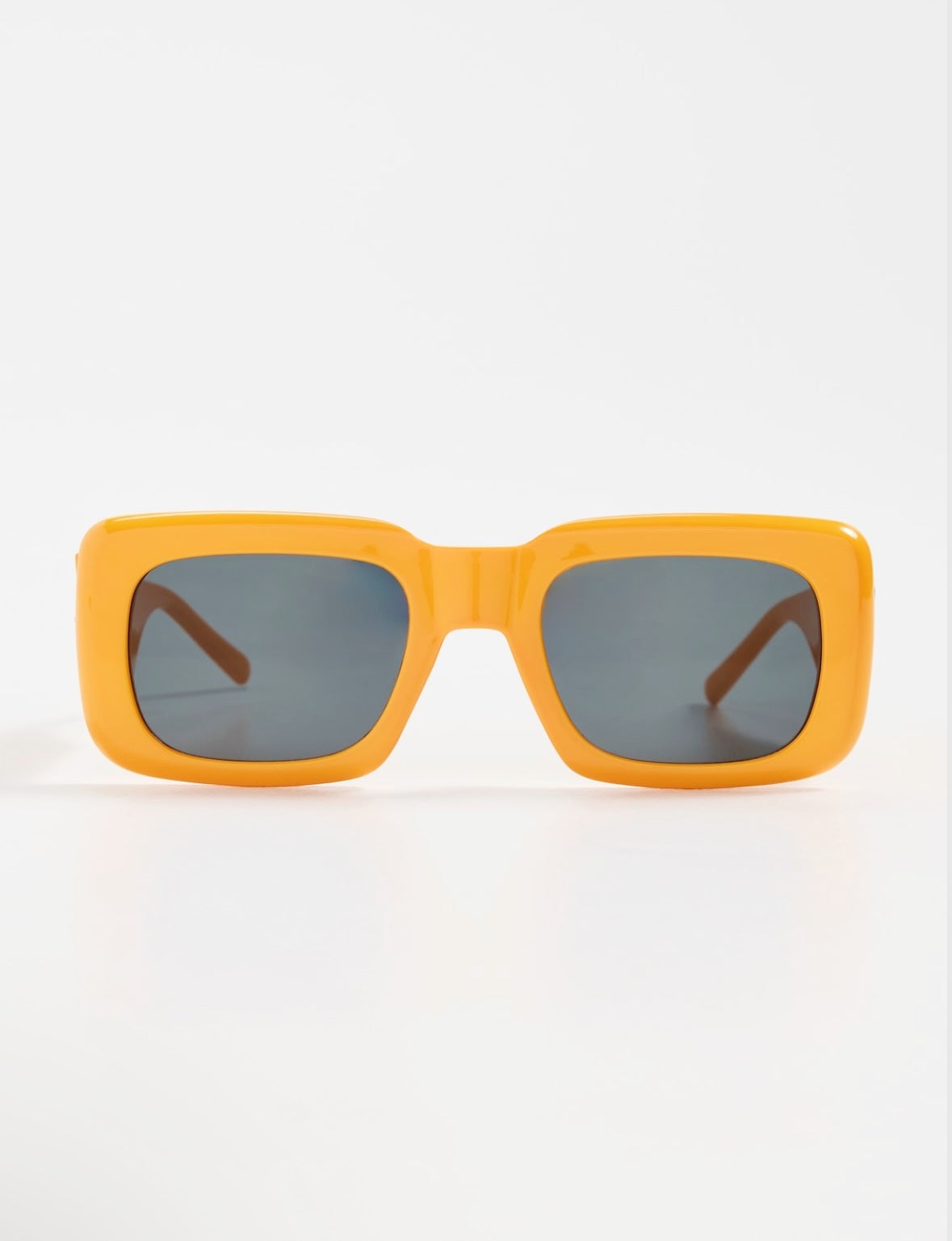 CARROTS x WISDOM FRAME
