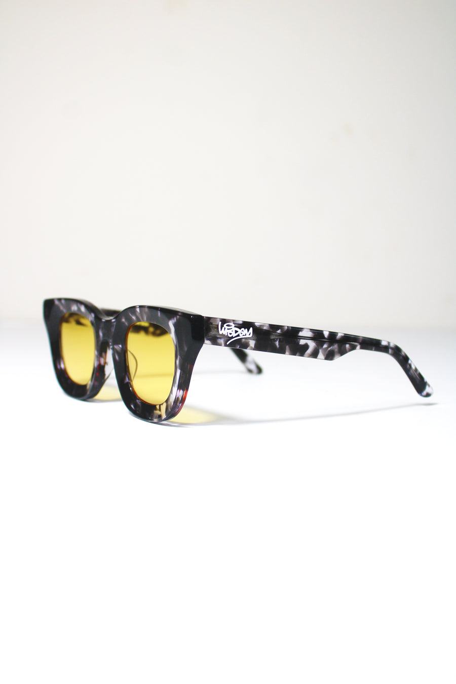 SNOW TIGER FRAME 3
