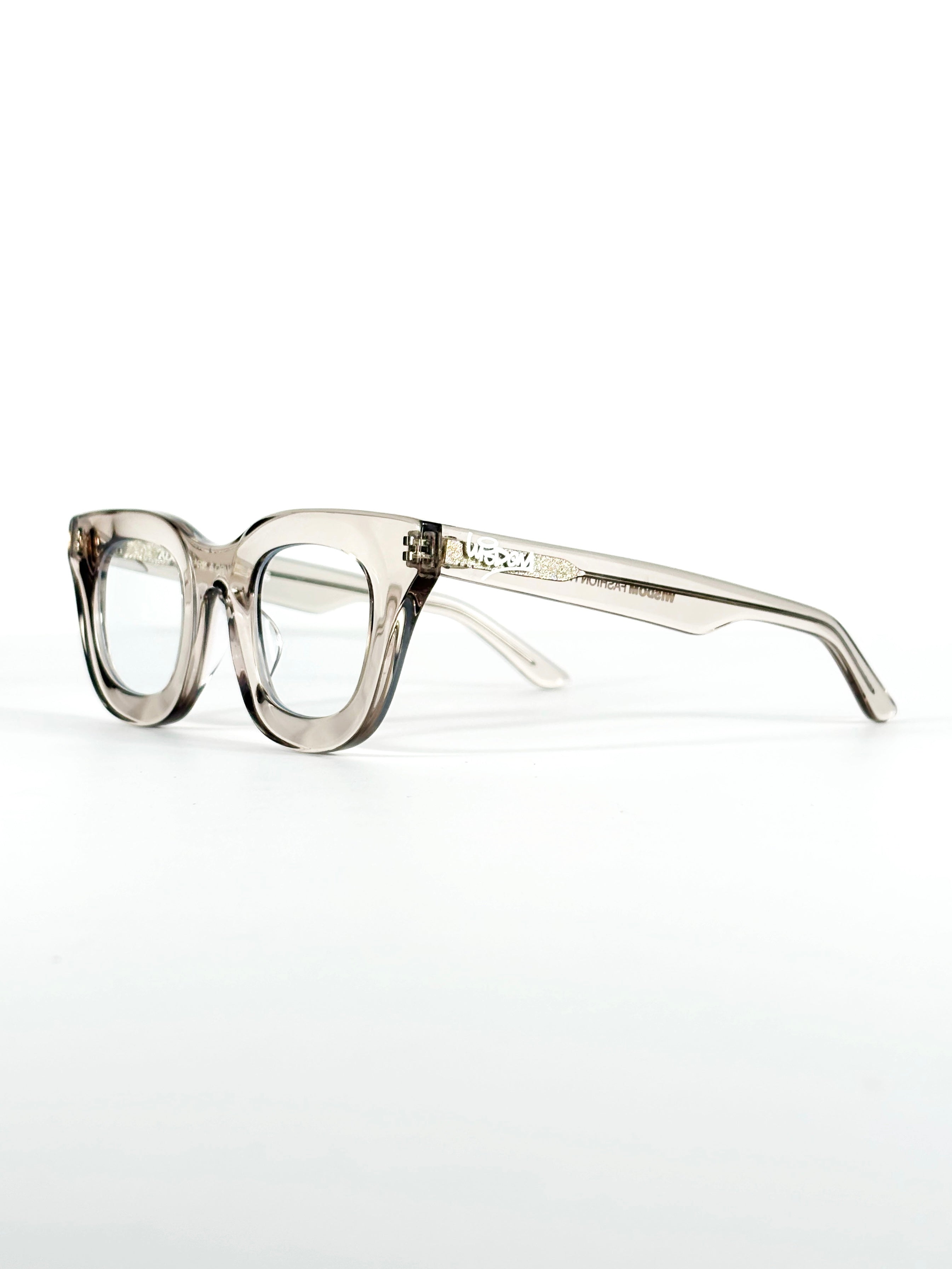 GRAY QUARTZ FRAME 3