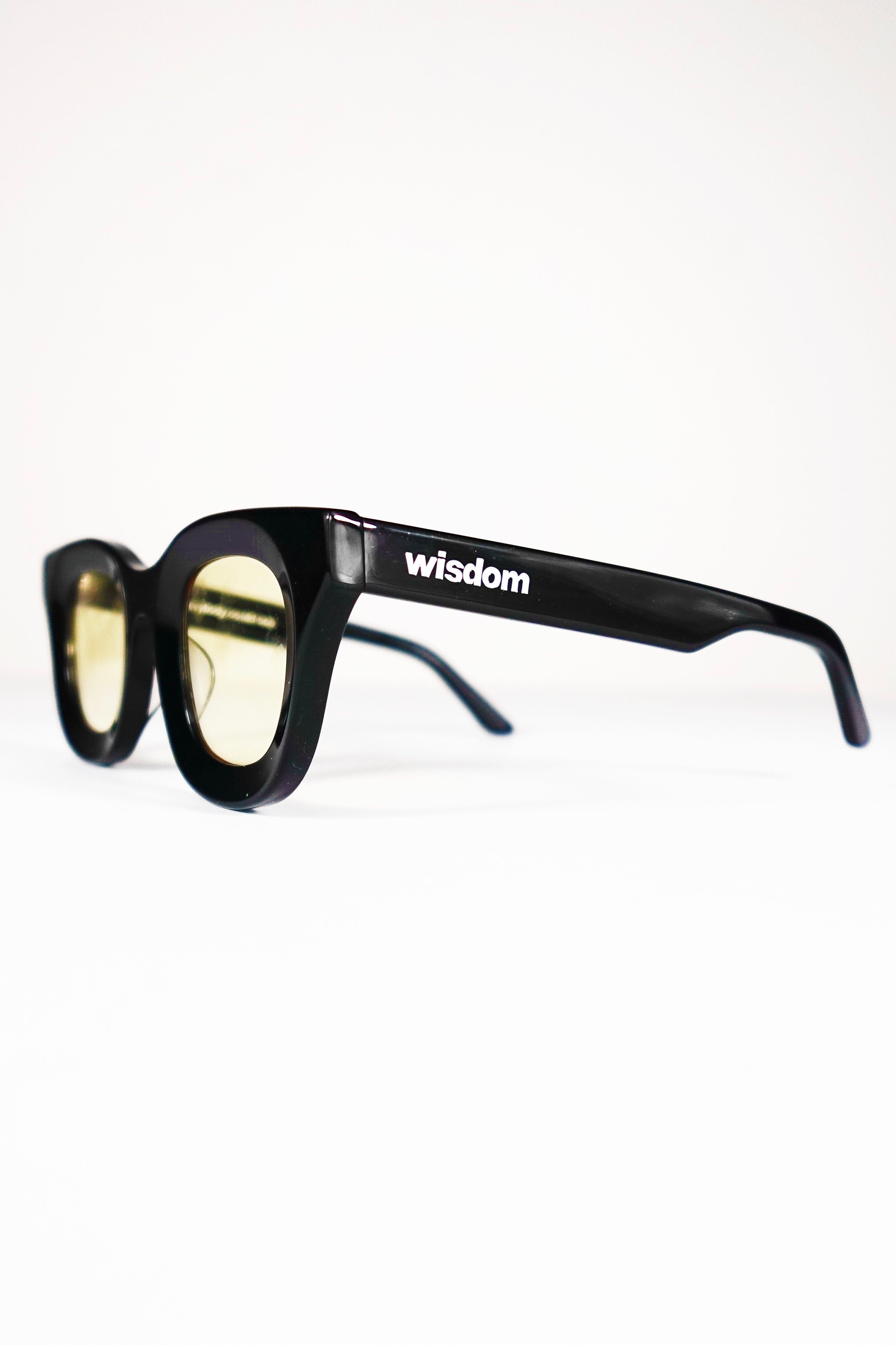 WISDOM FRAME 3 – Wisdom Fashion House display picture 3