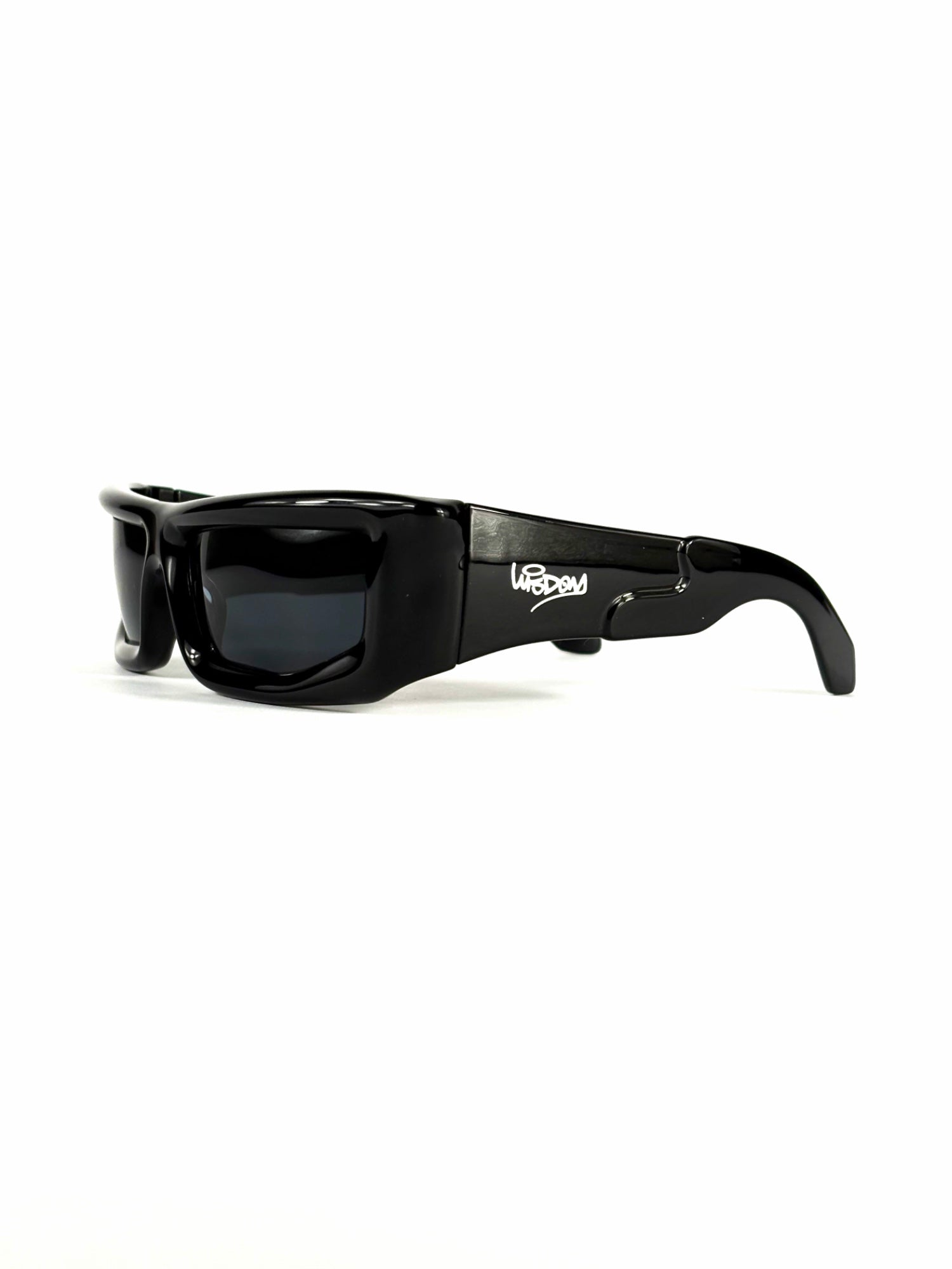 BLACK FRAME