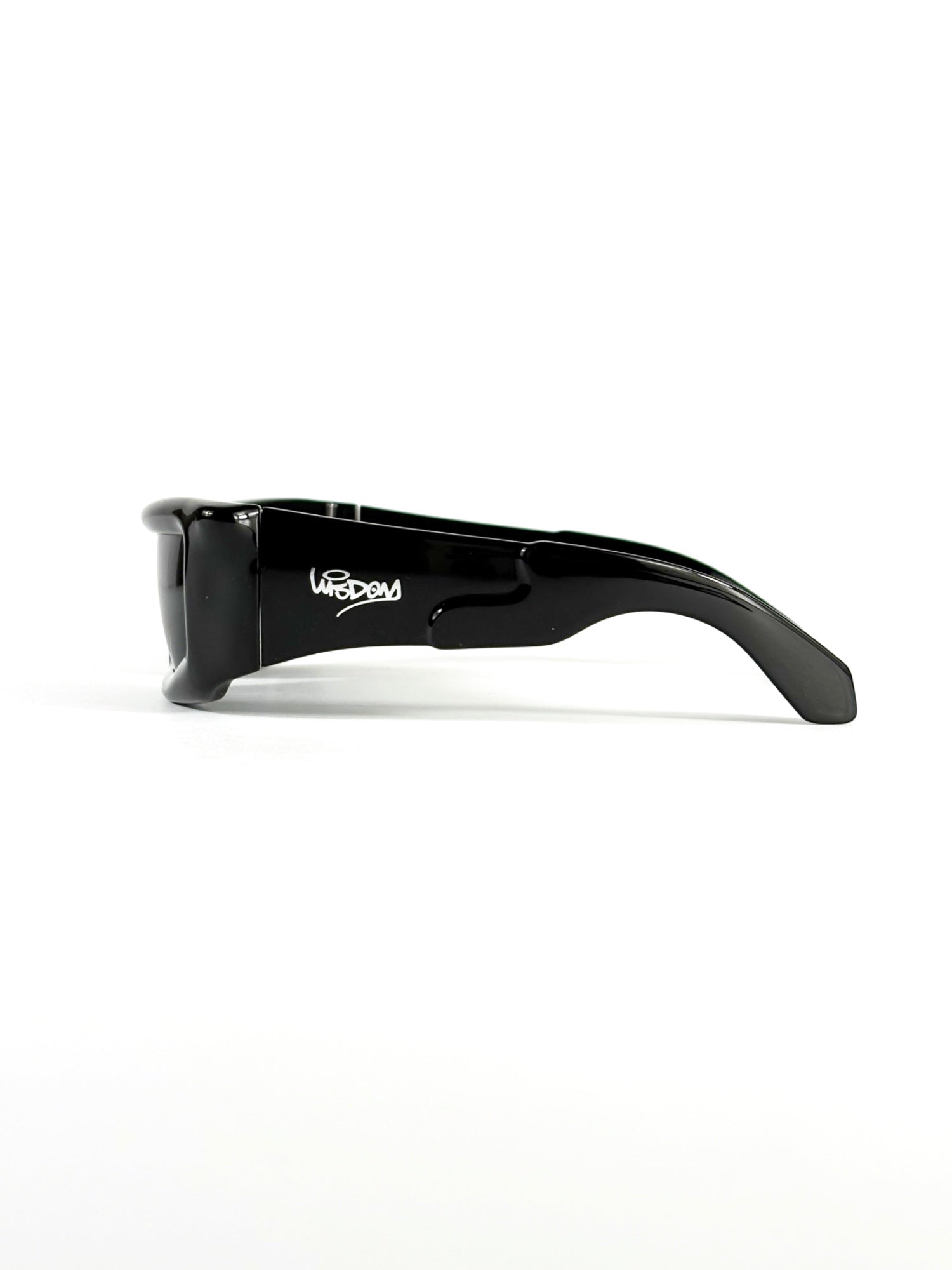 BLACK FRAME